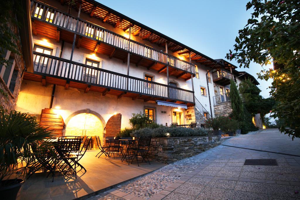 Dvor Apartments&Rooms Dobrovo Buitenkant foto